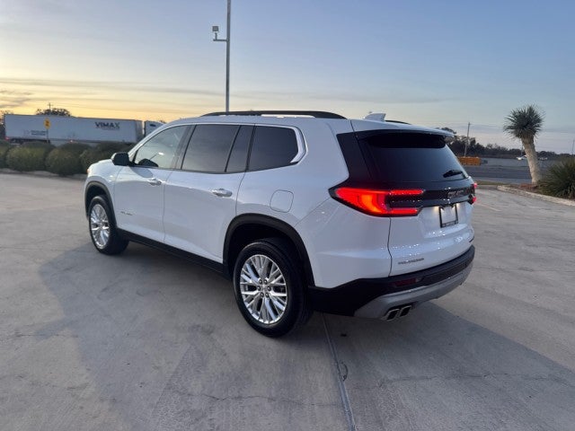 2024 GMC Acadia Elevation