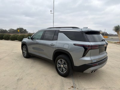 2024 Chevrolet Traverse LT