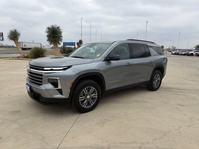 2024 Chevrolet Traverse LT