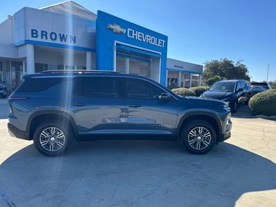 2024 Chevrolet Traverse LT