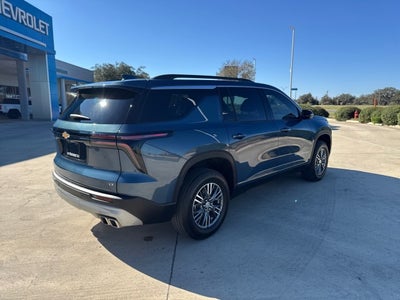 2024 Chevrolet Traverse LT