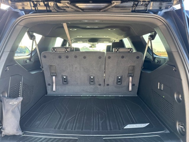 2024 Chevrolet Suburban LS