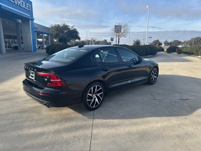 2020 Volvo S60 Momentum